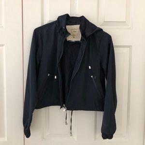 Lightweight, crop jacket
